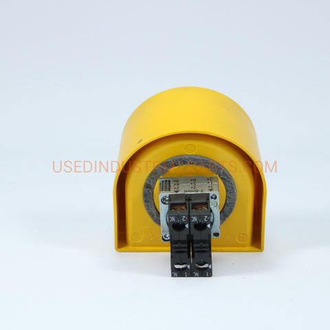 Image of Siemens 3SB3400-0C 2xNC EMERGENCY STOP-Electric Components-AA-07-07-Used Industrial Parts