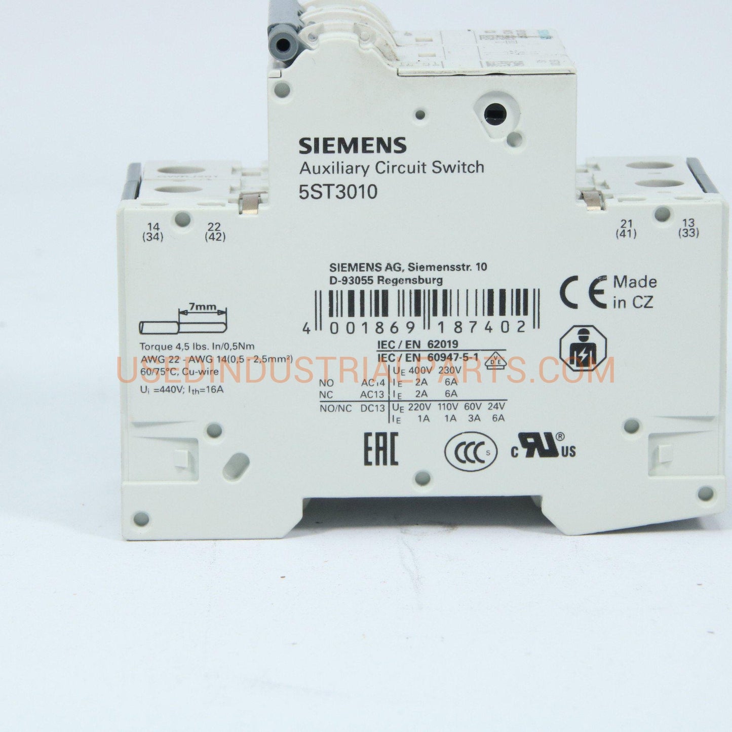 Siemens Miniature circuit breaker 400 V 6kA, 2-pole, C, 6 A, D=70 mm-Electric Components-AA-01-06-Used Industrial Parts